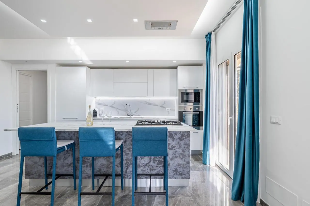 Luxury Azzurra Seaview House With Terrace Apartment Giardini Naxos