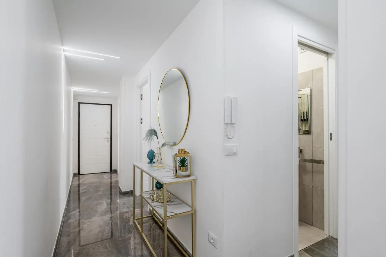 Luxury Azzurra Seaview House With Terrace Apartment Giardini Naxos
