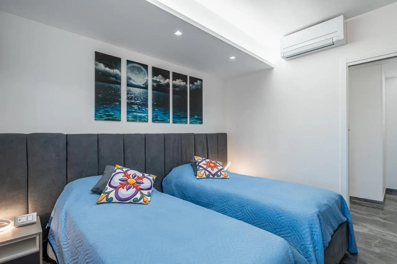 Luxury Azzurra Seaview House With Terrace Apartment Giardini Naxos