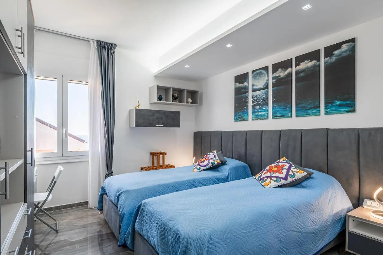 Luxury Azzurra Seaview House With Terrace Apartment Giardini Naxos